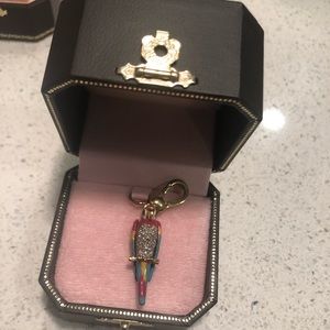 Juicy couture parrot